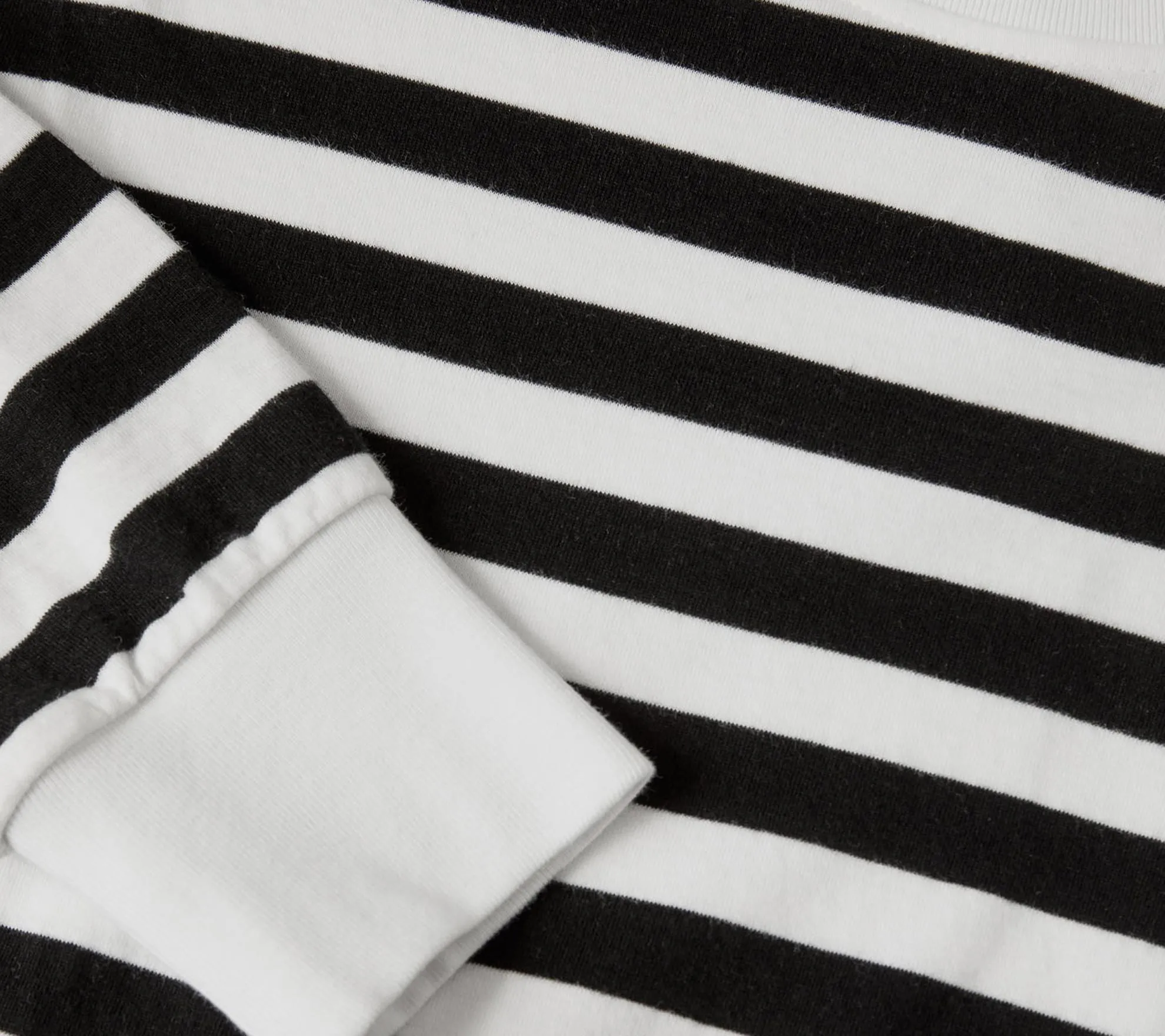 Azevedo Loose Sweatshirt | Black Stripes