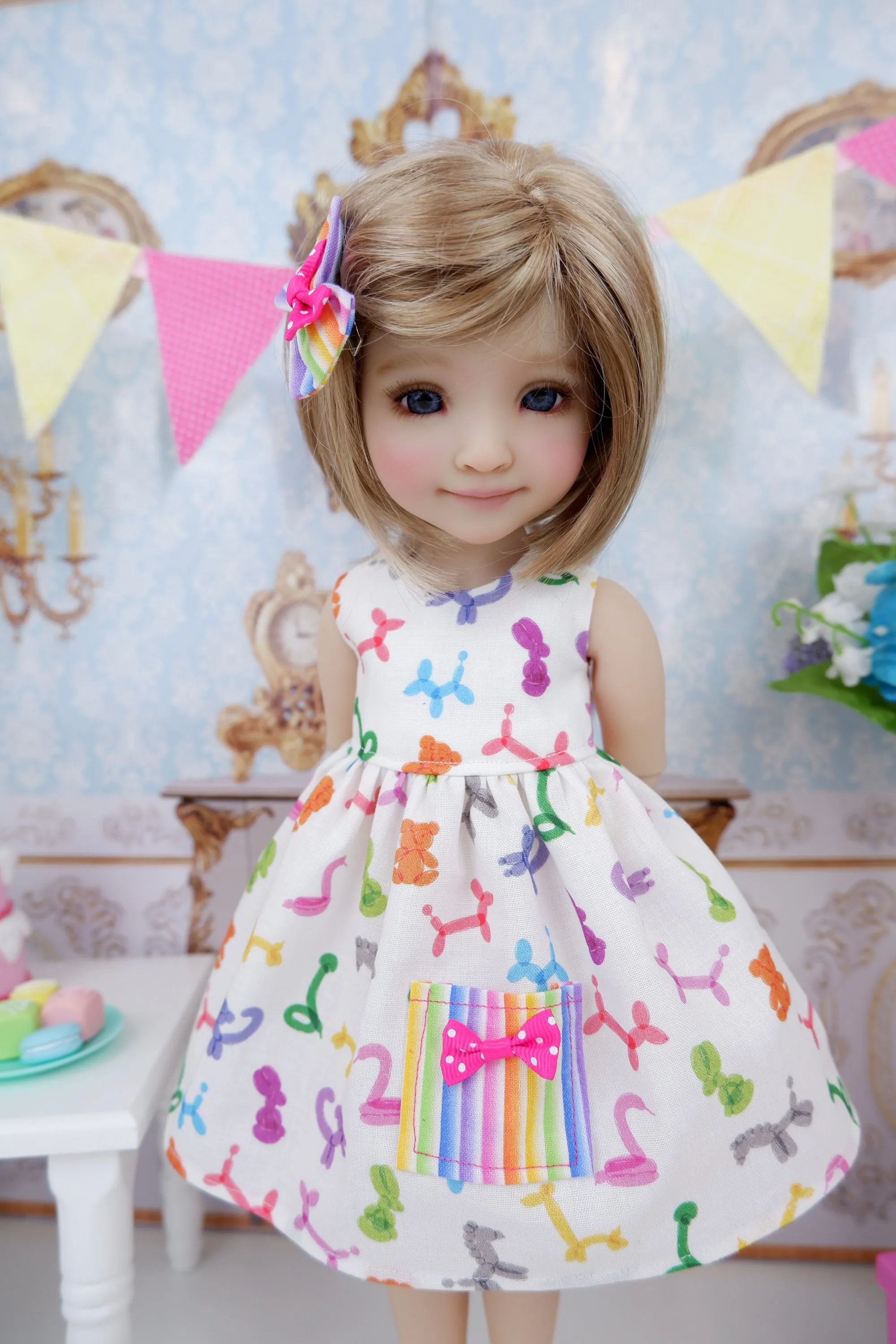 Balloon Animals - dress with shoes for Ruby Red Fashion Friends doll