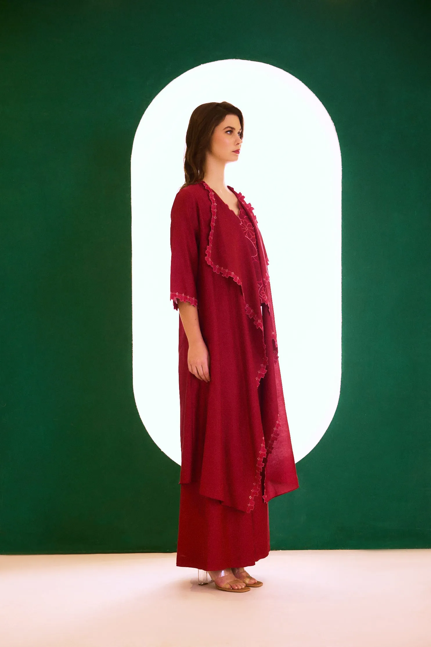 Berry Long Zealous Embroidered Cape