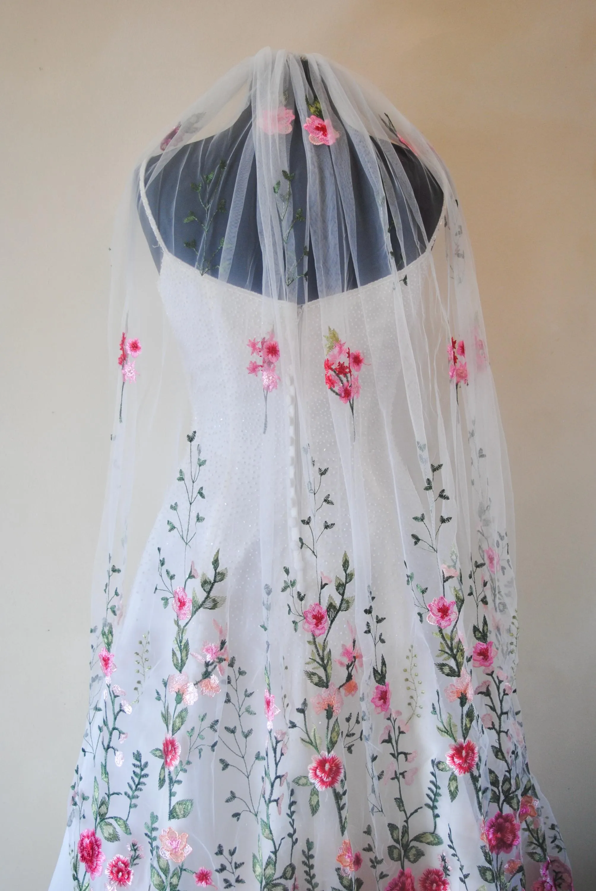 Bright Rose Embroidered Bridal Veil,