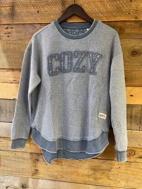 Cozy Applique on Ponchoville Fleece in Bluestone