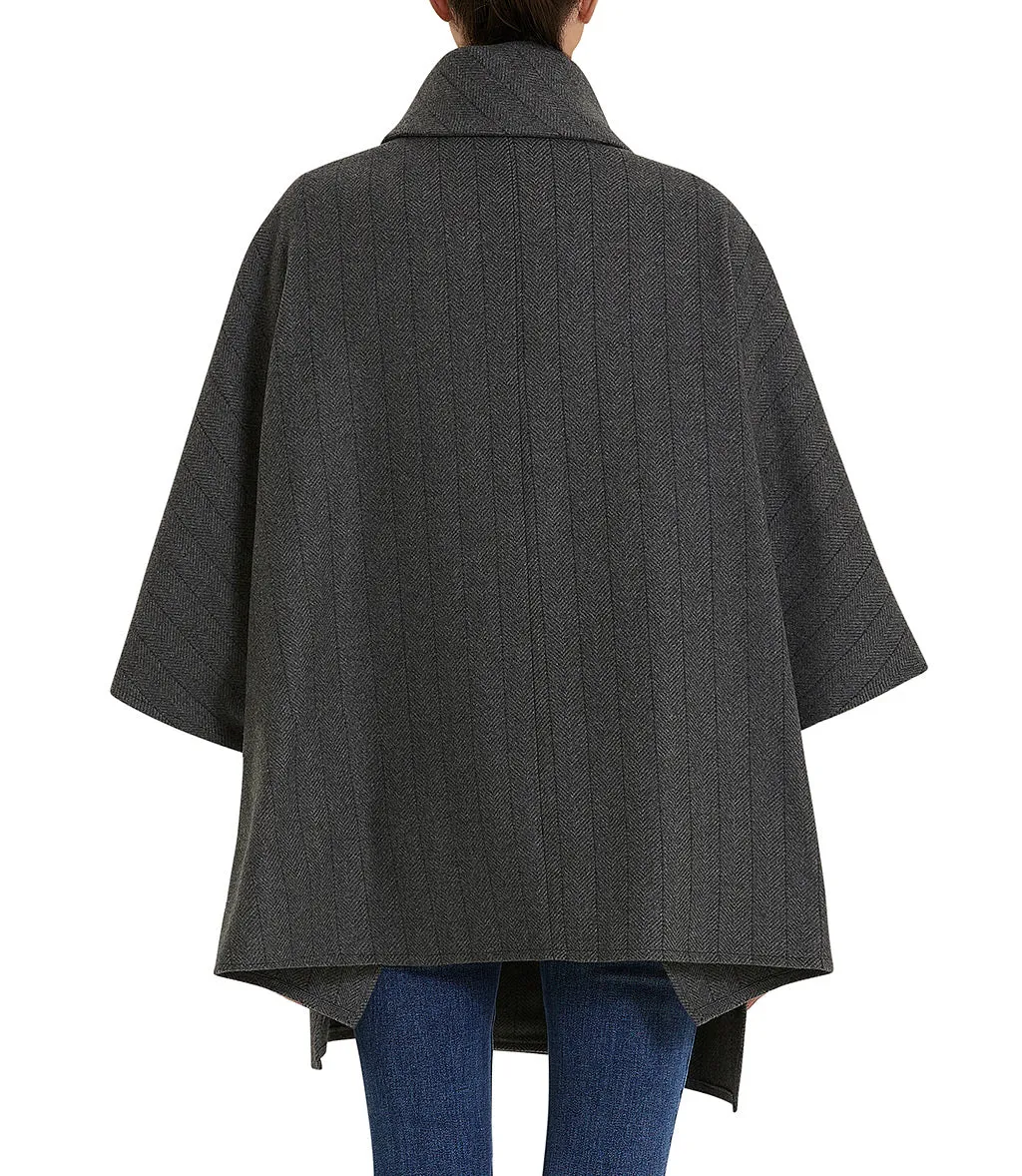 Grey cape with pockets and lapel collar