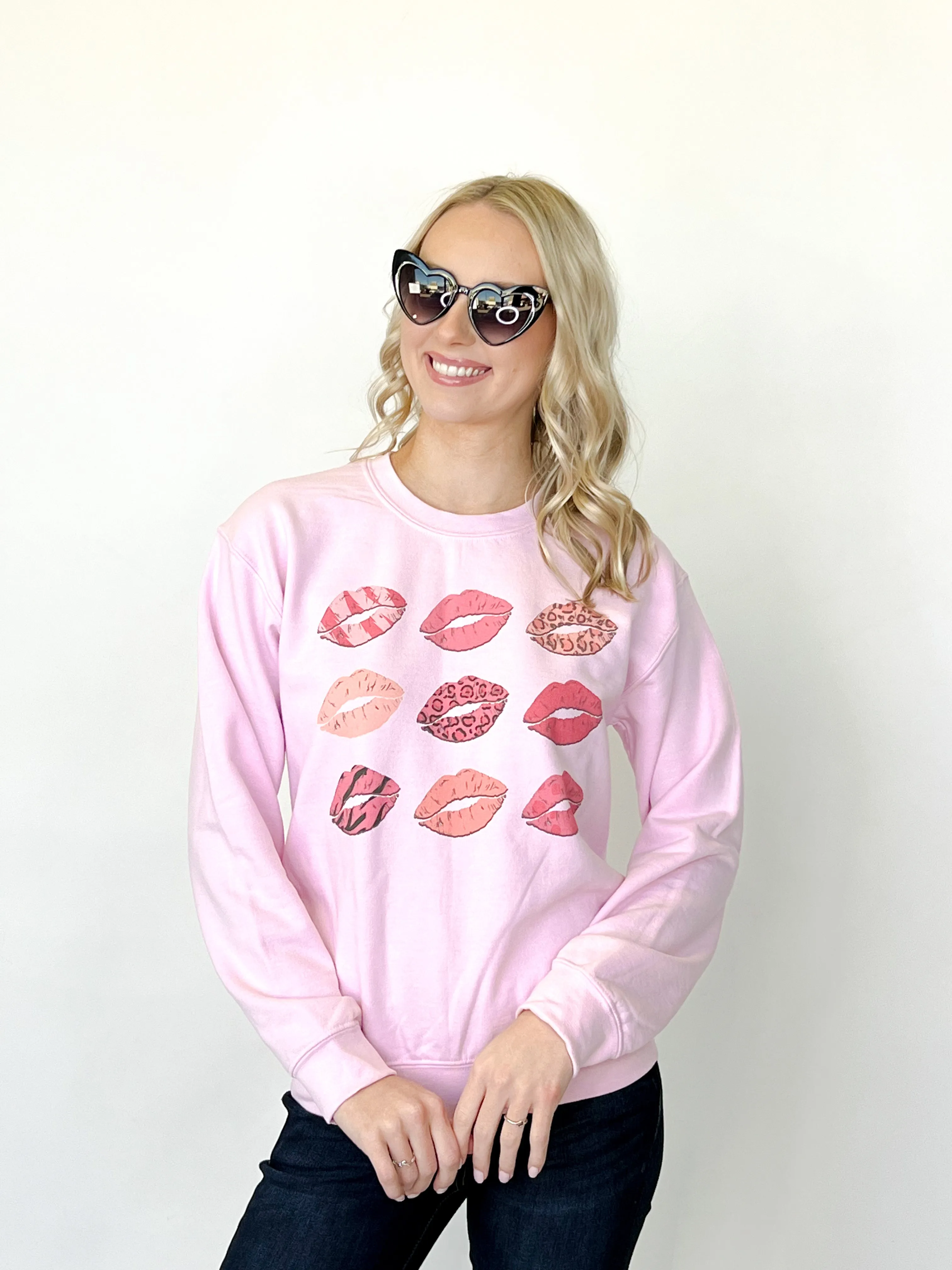 Kisses Graphic Sweatshirt