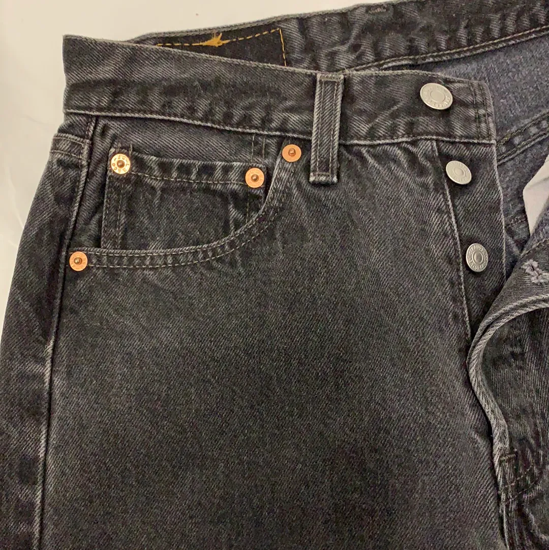 Vintage Levi’s 501 Black Distressed Denim Jeans - W29